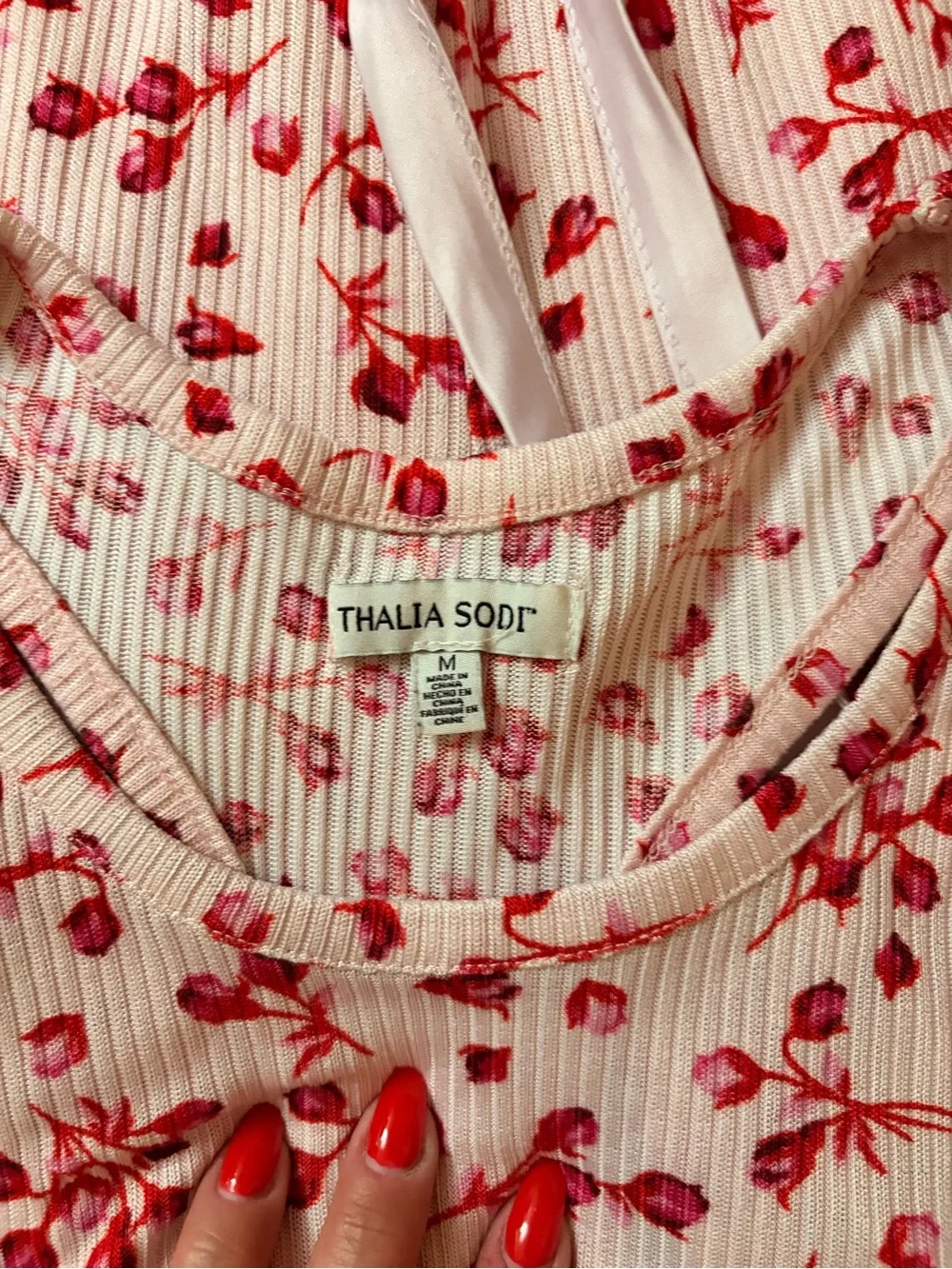 Women’s Pink and red  Floral Tank & Pant Pajama Set. Pants are ankle pants.